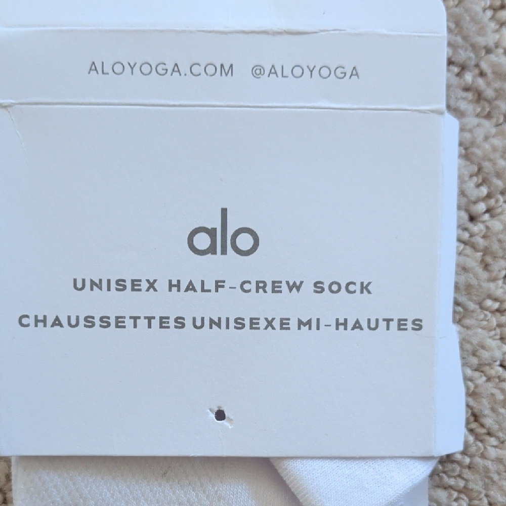 3-PacknALO Yoga White Crew Socks - Picture 4 of 6